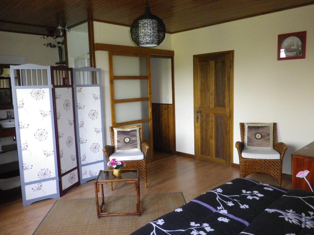 Chevillard Chambre D'Hotes La Haie Fleurie الغرفة الصورة